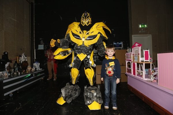 Late Late Toy Show_Transformer_Bumblebee_Robot_Networks